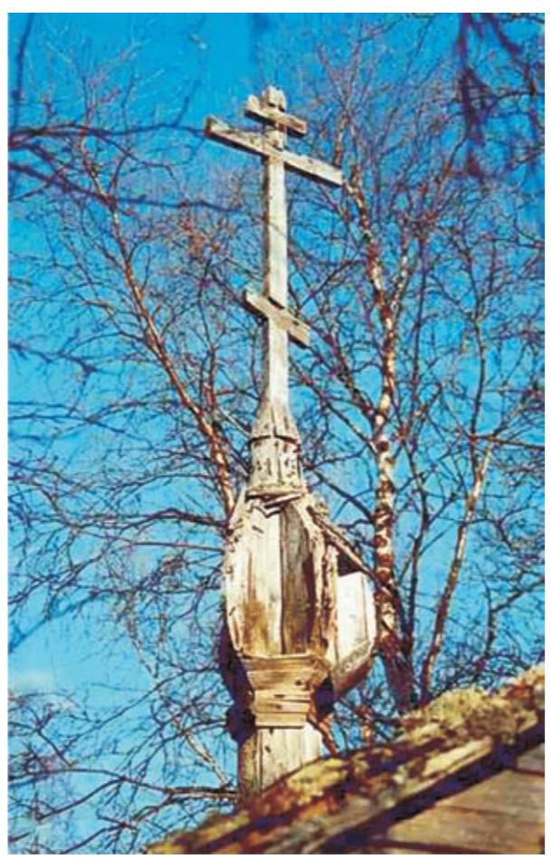 Кантозерская часовня - во имя рождества христова, находится в густом березняке ,   верховьях реки Харловки , фото И.Вдовина.